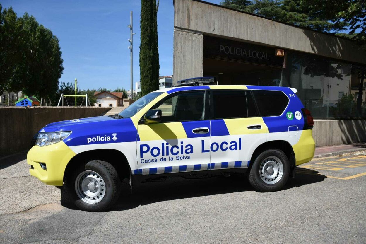 2022 09 19 cotxe policia