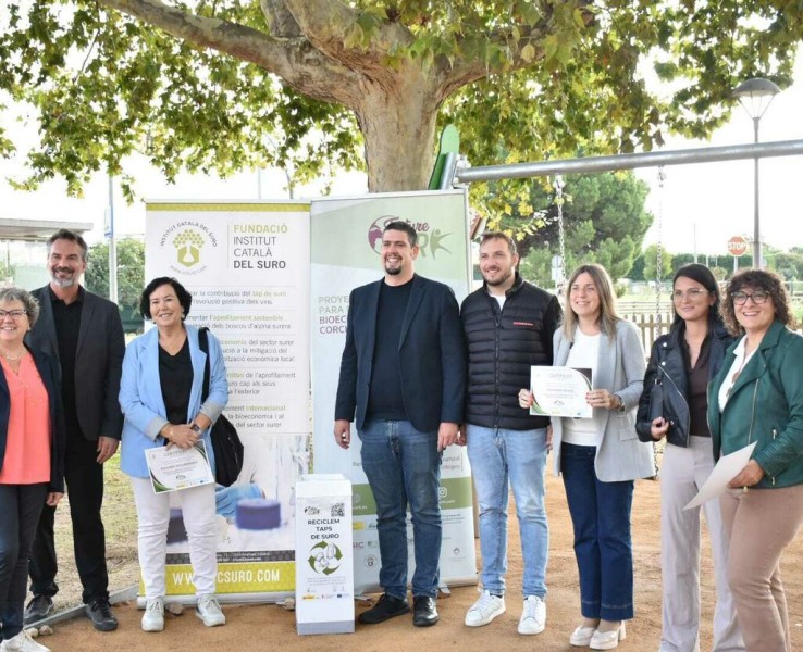Cassà de la Selva inaugura un parc infantil amb paviment de taps de suro reciclats gràcies al projecte FUTURECORK